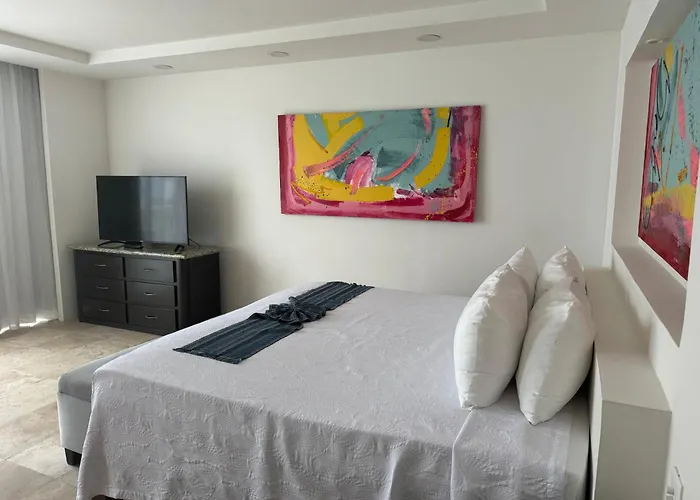 Hotel Delfin Vista Pier Beach Front